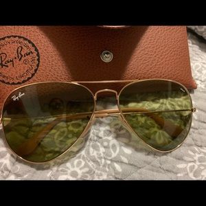 Ray ban aviators